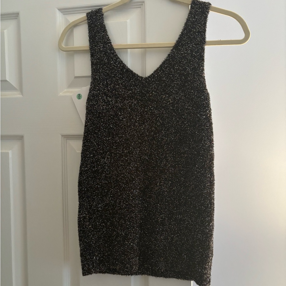 Chic Black Sleeveless Tank Top